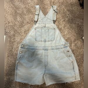 Old Navy Shorts Overalls Size XL